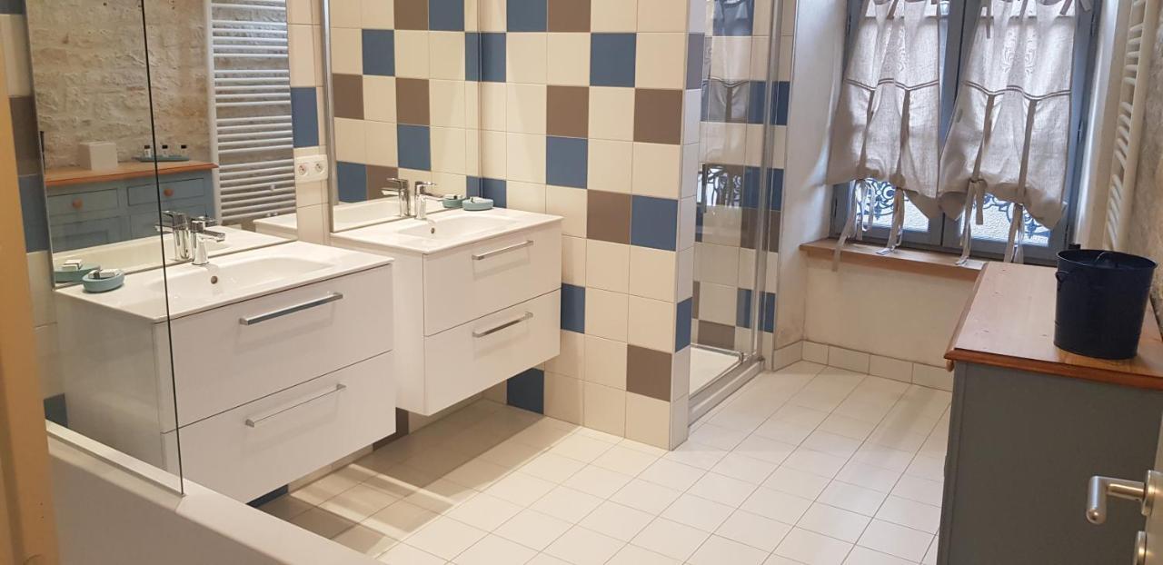Bed and Breakfast La Cour Saint Louis Кастельно-Монратье Экстерьер фото
