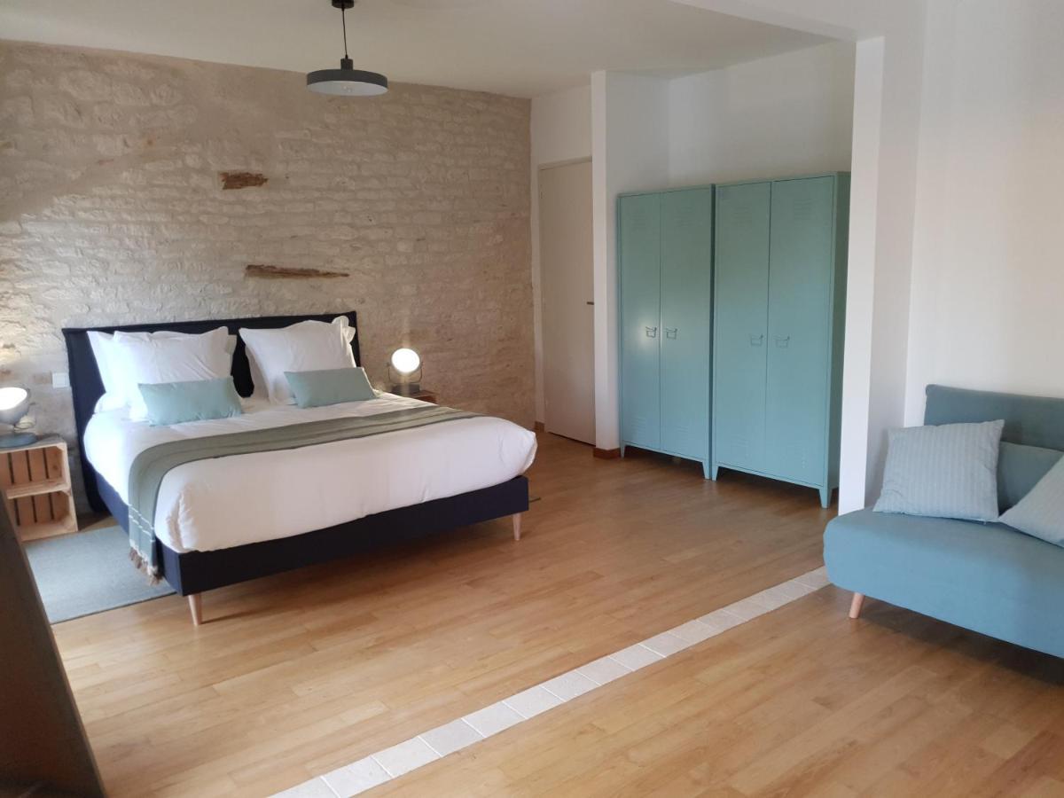 Bed and Breakfast La Cour Saint Louis Кастельно-Монратье Экстерьер фото