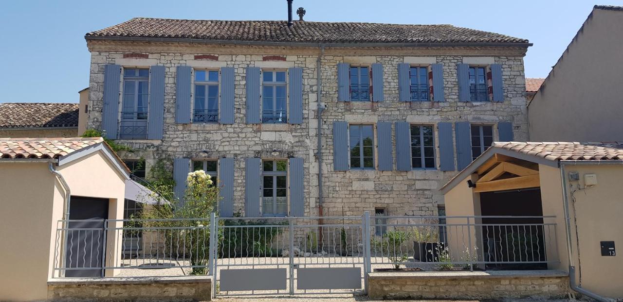 Bed and Breakfast La Cour Saint Louis Кастельно-Монратье Экстерьер фото